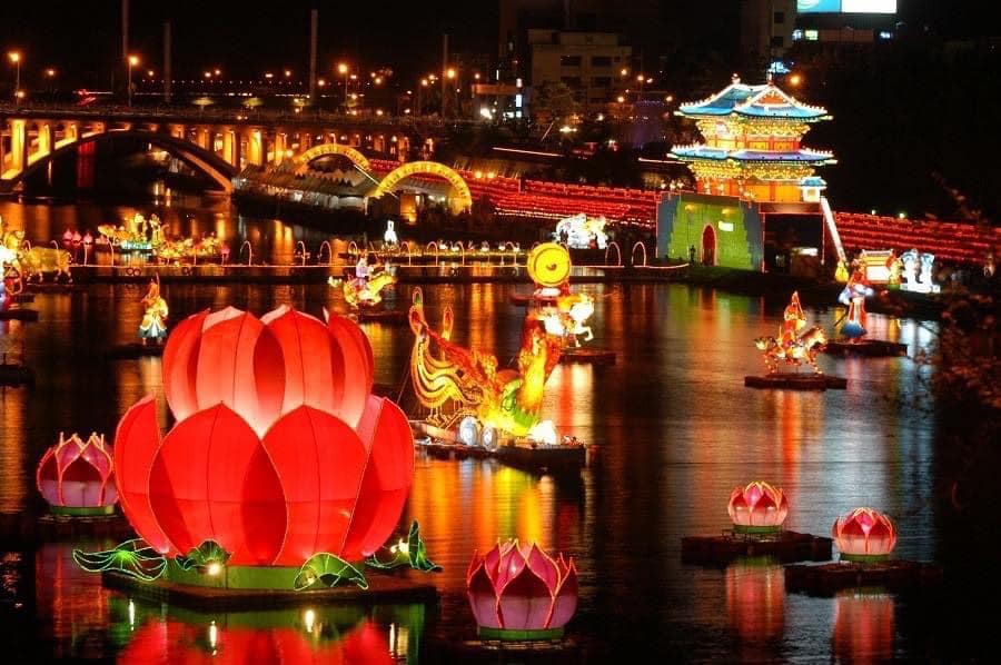 Lễ hội đèn lồng Jinju 진주남강유등축제 2021